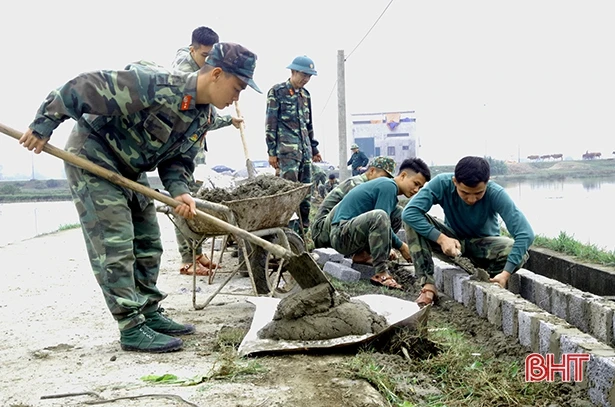 Tuổi trẻ Hà Tĩnh rộn ràng tình nguyện đón xuân