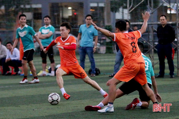 FC K54 Vô địch giải bóng đá lão tướng tranh Cúp Nam sport