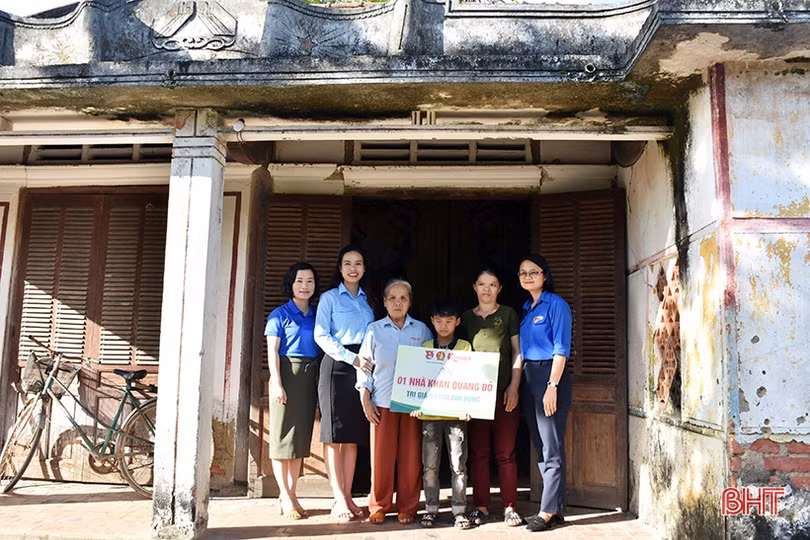 Nhiều tổ chức, doanh nghiệp tiếp tục hướng về Hà Tĩnh sau lũ