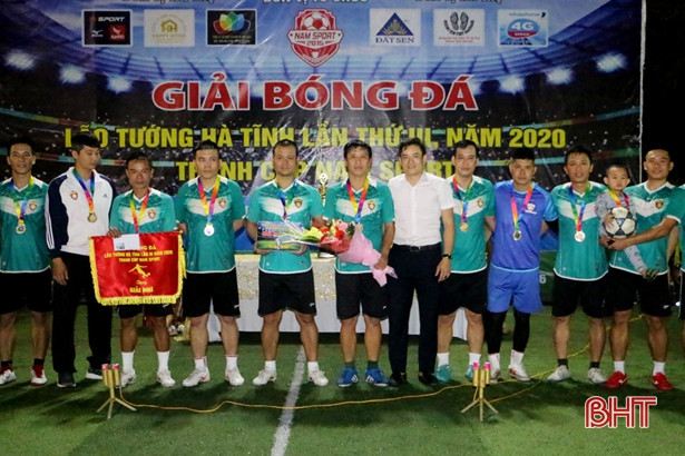 FC K54 Vô địch giải bóng đá lão tướng tranh Cúp Nam sport