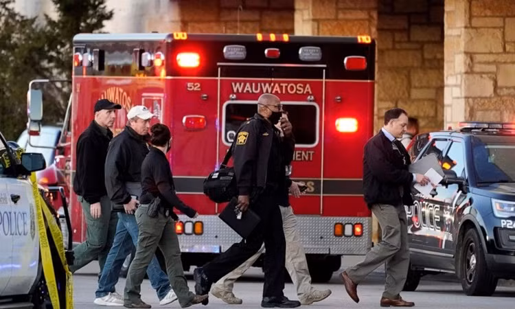 Xả súng tại trung tâm thương mại Mỹ, 8 người bị thương