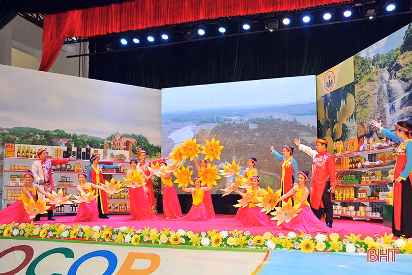 Xã Hương Liên, Hương Bình đạt giải nhất cuộc thi “OCOP là gì?”