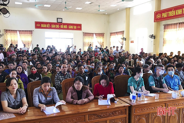 Nhiều tổ chức, doanh nghiệp tiếp tục hướng về Hà Tĩnh sau lũ