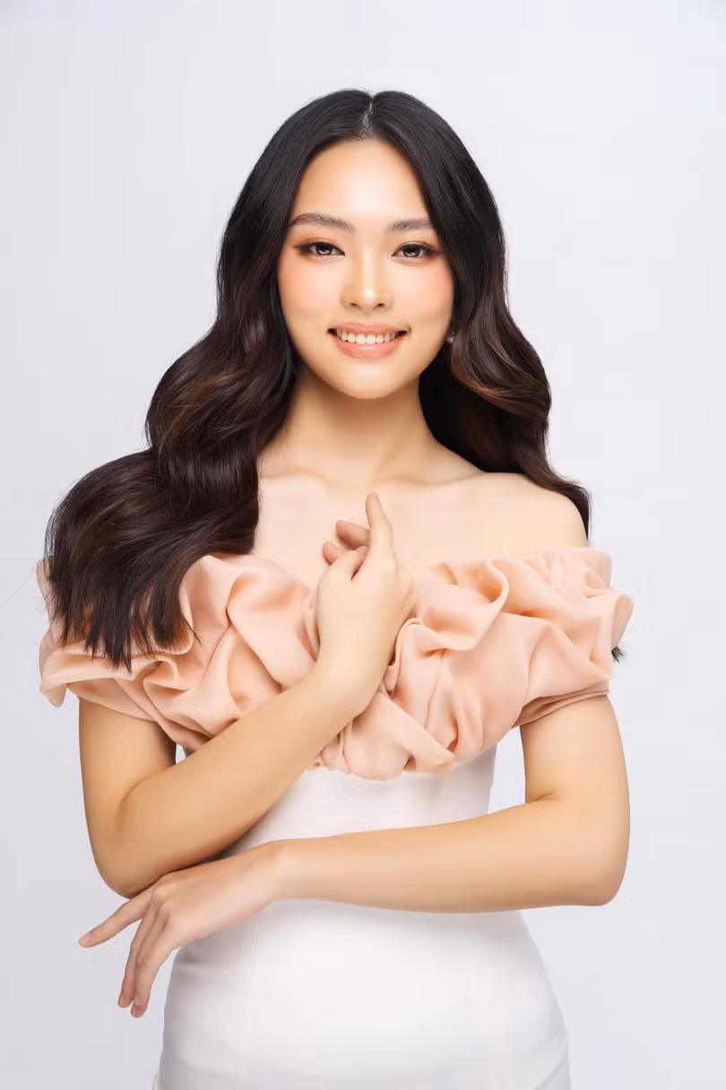 Bố thí sinh Hà Tĩnh thi Hoa hậu Việt Nam 2020 nói con gái mình đã là một chiến binh