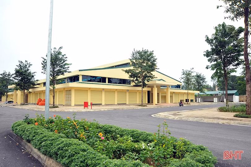 Ngắm chợ trung tâm hơn 122 tỷ đồng ở huyện miền núi Hà Tĩnh