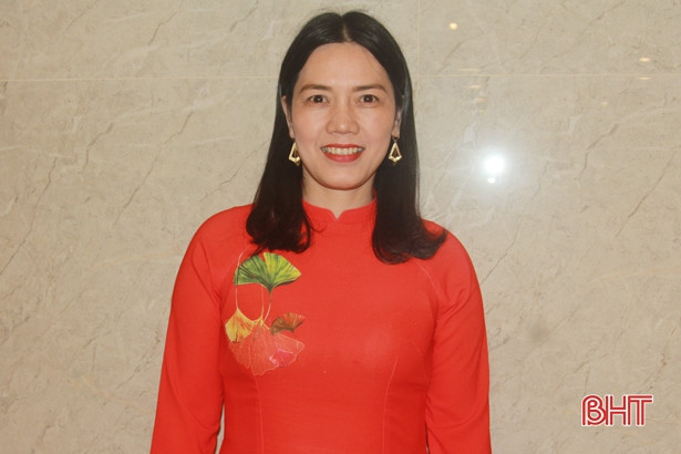 Cán bộ mặt trận phải luôn “óc nghĩ, mắt trông, tai nghe, miệng nói, tay làm”...