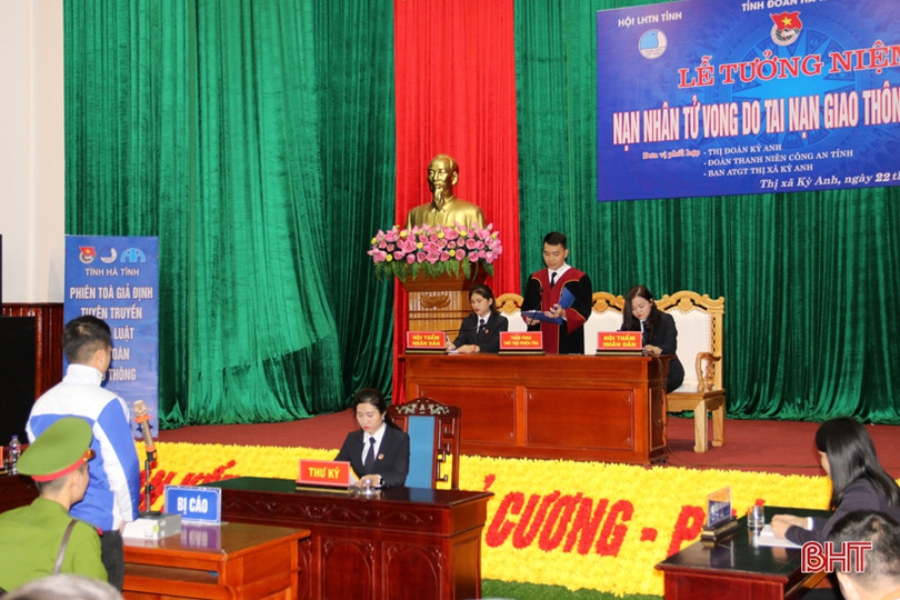 Tuổi trẻ Hà Tĩnh tưởng niệm nạn nhân tử vong do tai nạn giao thông
