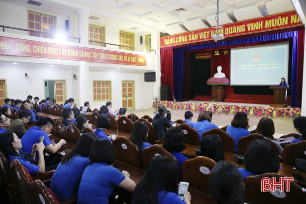 Nâng cao vai trò, trách nhiệm của thanh niên Hà Tĩnh trong xây dựng Đảng