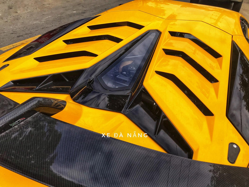 Cận cảnh siêu phẩm Lamborghini Aventador SVJ vừa “cập bến” Việt Nam
