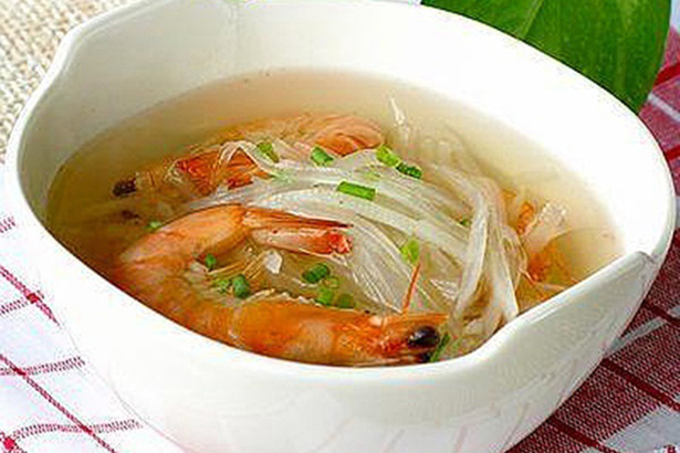 Bí quyết để rau xào luôn xanh mướt, bóng đẹp, không hề thâm đen! ảnh 3 Bí quyết để rau xào luôn xanh mướt, bóng đẹp, không hề thâm đen!