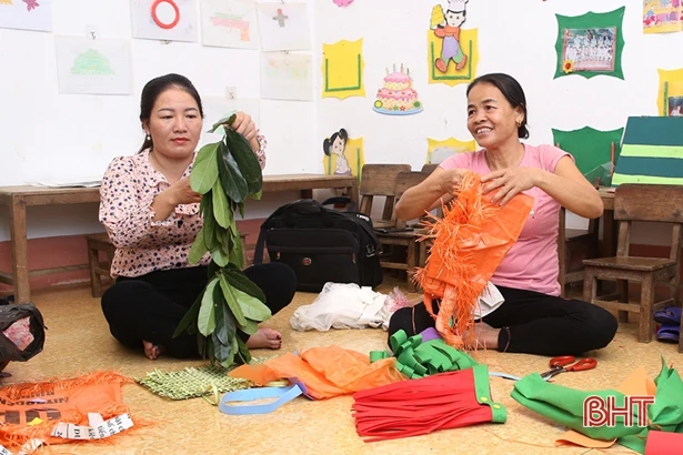 Cô giáo ở Hà Tĩnh làm hiệu trưởng 2 điểm trường cách nhau... 23km