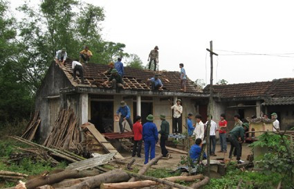 Sự chung tay góp sức của cộng đồng sẽ giúp các hộ nghèo được sống trong những ngôi nhà mới khang trang hơn