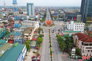 "Thay áo mới" cho tuyến giao thông huyết mạch ở đô thị trung tâm Hà Tĩnh