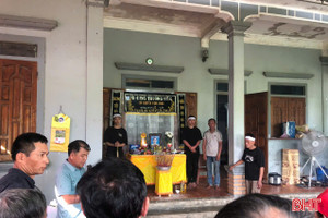 Tìm thấy thi thể nam sinh lớp 6 bị đuối nước trên sông Lam