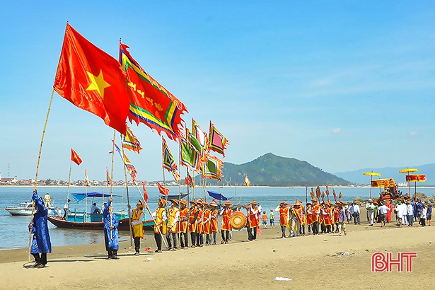 Lễ hội đền Chiêu Trưng - linh thiêng và rực rỡ!