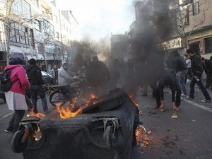 Iran đã huy động hàng nghìn cảnh sát ở thủ đô Tehran nhằm ngăn chặn các cuộc bạo động. Nguồn: Reuters