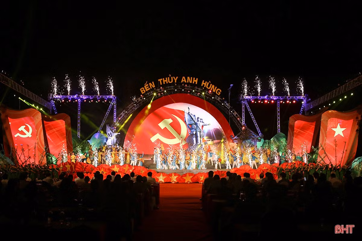 Hào hùng chương trình nghệ thuật “Bến Thủy anh hùng”