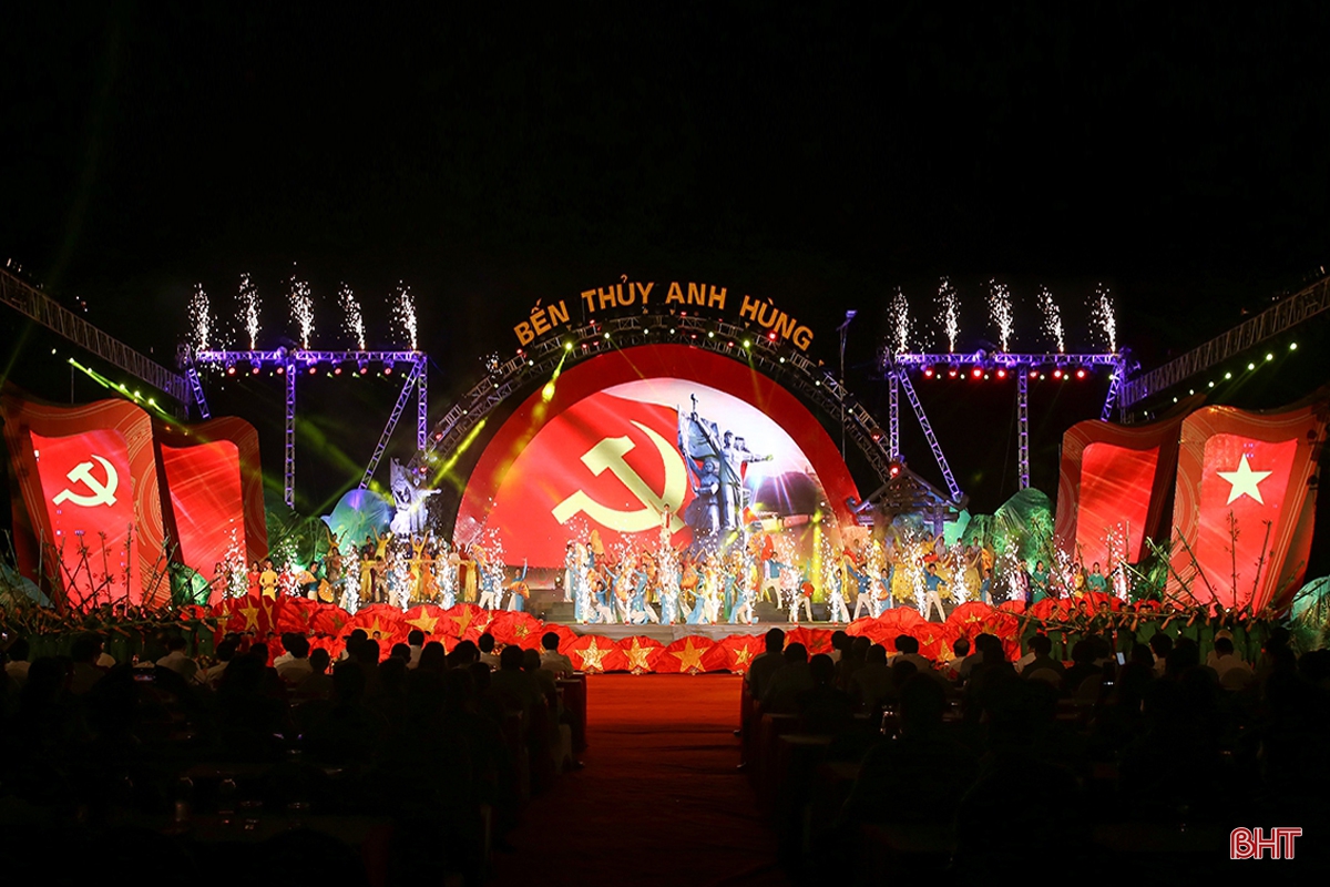 Hào hùng chương trình nghệ thuật “Bến Thủy anh hùng”