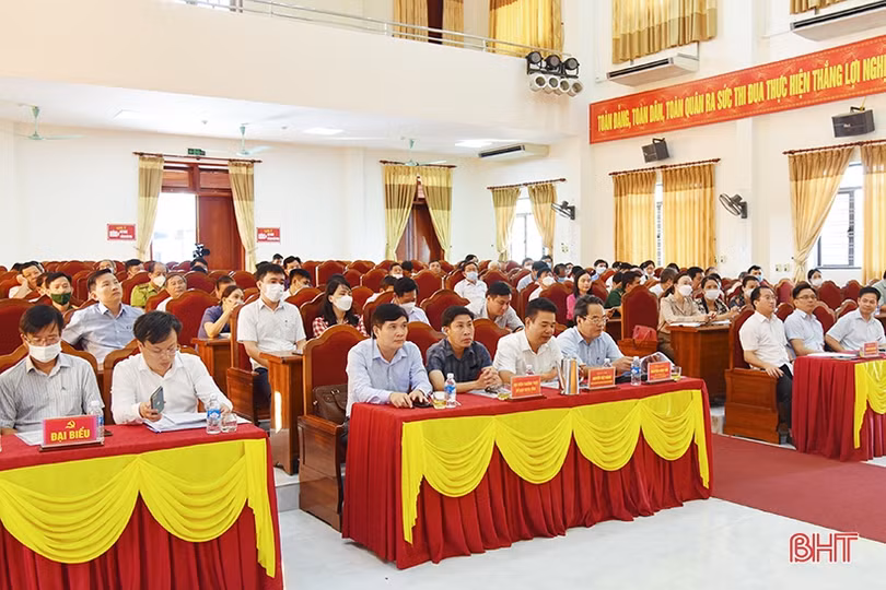 Người đứng đầu cơ sở ở Lộc Hà trả lời, giải quyết 969 ý kiến của Nhân dân