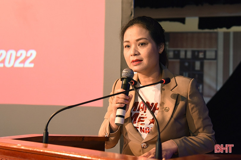 AIA Việt Nam chi trả bảo hiểm gần 10 tỷ đồng cho khách hàng Hà Tĩnh