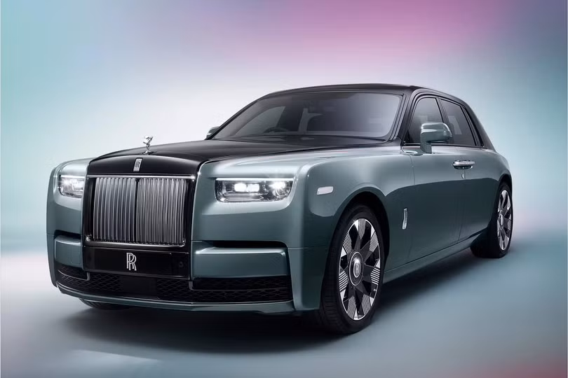 Chi tiết Rolls-Royce Phantom 2022 vừa ra mắt