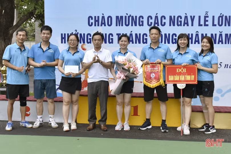 Văn phòng Tỉnh ủy, Đảng ủy Khối các cơ quan và doanh nghiệp tỉnh nhất Giải Bóng chuyền toàn khối năm 2022