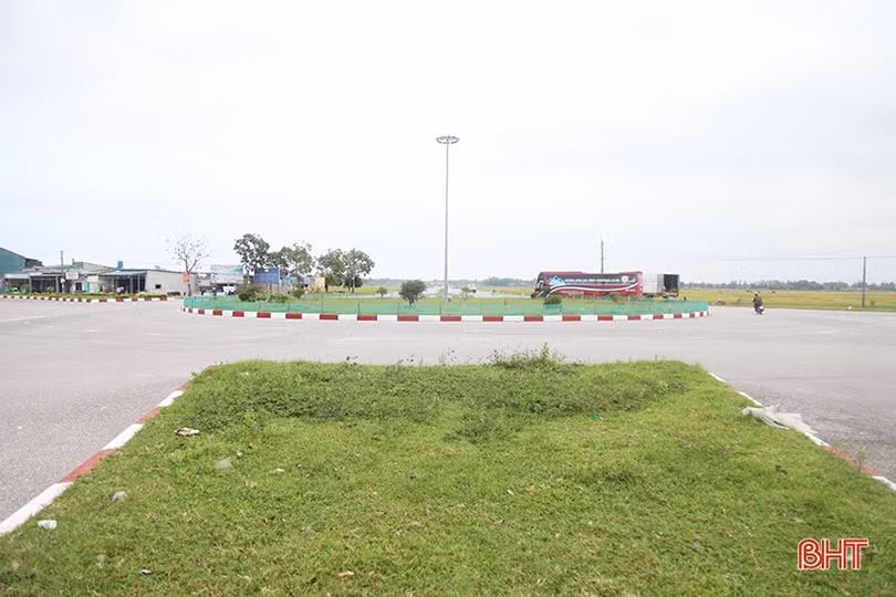 Vì sao ngã tư Thạch Khê thường xuyên xảy ra tai nạn giao thông?