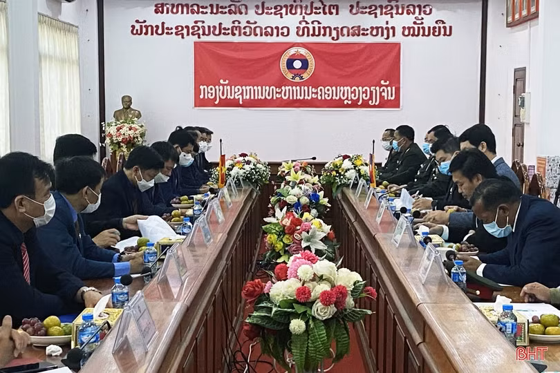 Hà Tĩnh nhận bàn giao hài cốt liệt sỹ hy sinh tại Thủ đô Viêng Chăn