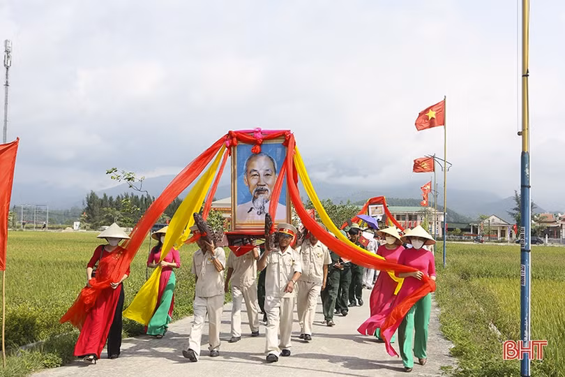 Đón nhận bằng xếp hạng di tích lịch sử - văn hóa Nhà lưu niệm Mai Hòe