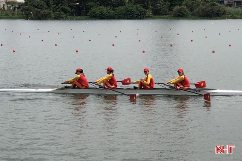 Tay chèo Dư Thị Bông cùng đồng đội xuất sắc giành HCV SEA Games 31