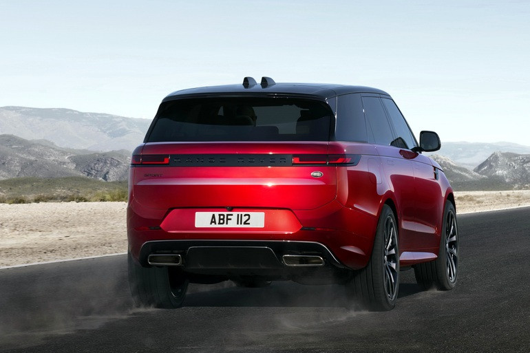 Range Rover Sport mới ra mắt bằng màn trình diễn ngoạn mục - 7 Range Rover Sport mới ra mắt bằng màn trình diễn ngoạn mục