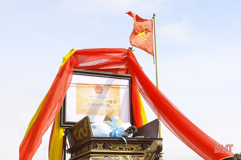 Đón nhận bằng xếp hạng di tích lịch sử - văn hóa Nhà lưu niệm Mai Hòe