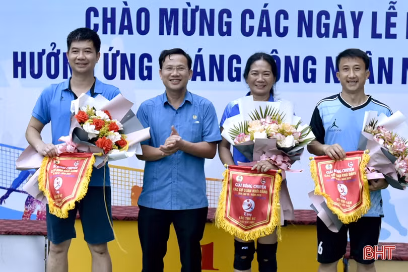 Văn phòng Tỉnh ủy, Đảng ủy Khối các cơ quan và doanh nghiệp tỉnh nhất Giải Bóng chuyền toàn khối năm 2022