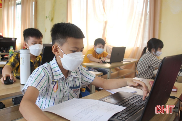 43 học sinh tiểu học và THCS thi tin học trẻ cấp huyện năm 2022