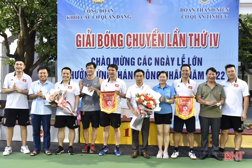 Văn phòng Tỉnh ủy, Đảng ủy Khối các cơ quan và doanh nghiệp tỉnh nhất Giải Bóng chuyền toàn khối năm 2022