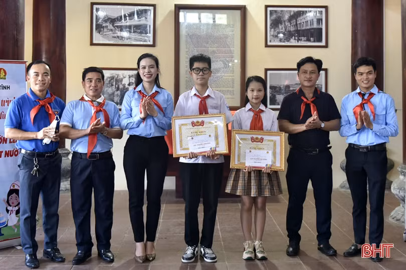 Tỉnh đoàn Hà Tĩnh tổ chức chương trình “81 mùa hoa Đội ta lớn lên cùng đất nước”