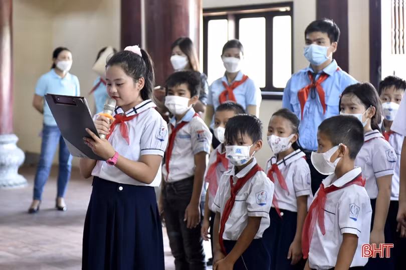 Tỉnh đoàn Hà Tĩnh tổ chức chương trình “81 mùa hoa Đội ta lớn lên cùng đất nước”