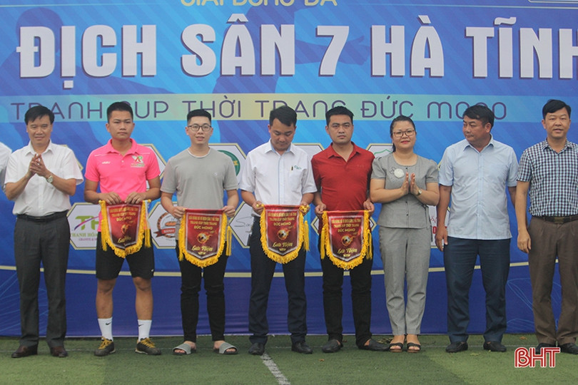 16 CLB tranh tài bóng đá sân 7 người TP Hà Tĩnh