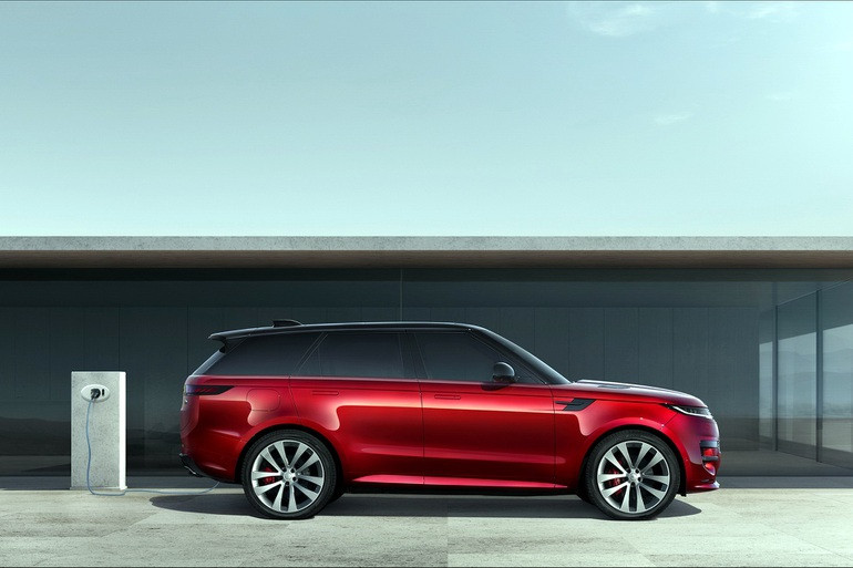 Range Rover Sport mới ra mắt bằng màn trình diễn ngoạn mục - 21 Range Rover Sport mới ra mắt bằng màn trình diễn ngoạn mục