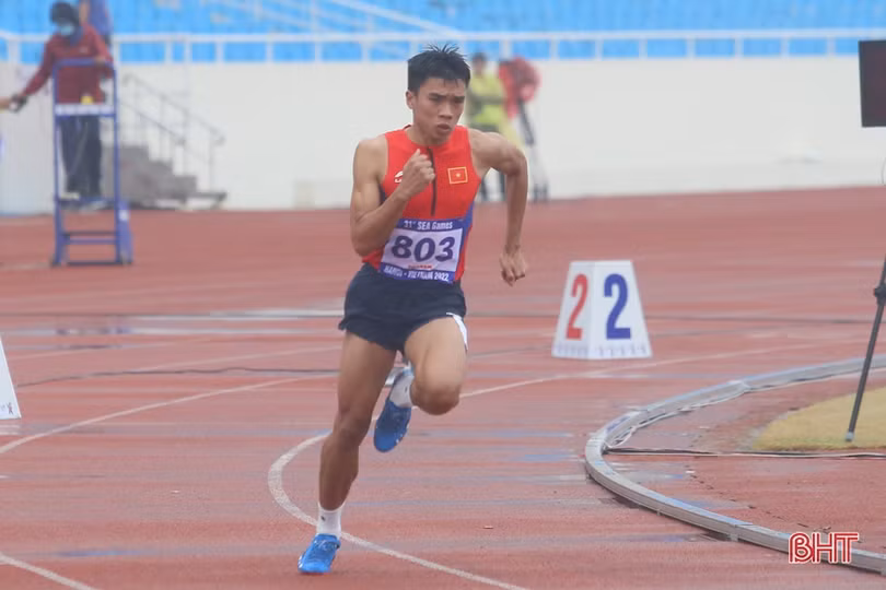 Lê Ngọc Phúc - VĐV Hà Tĩnh vào chung kết điền kinh 400m nam