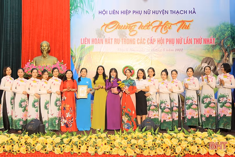 Ấn tượng chung kết Liên hoan Hát ru trong các cấp hội phụ nữ Thạch Hà