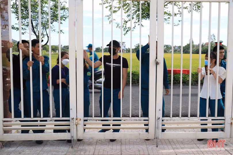 Hấp dẫn màn diễn tập bắt đối tượng bạo loạn của “chiến sỹ sao vuông” ở Nghi Xuân