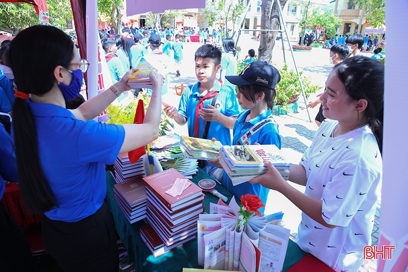 Lan tỏa ý thức phòng chống rác thải nhựa của học sinh TP Hà Tĩnh