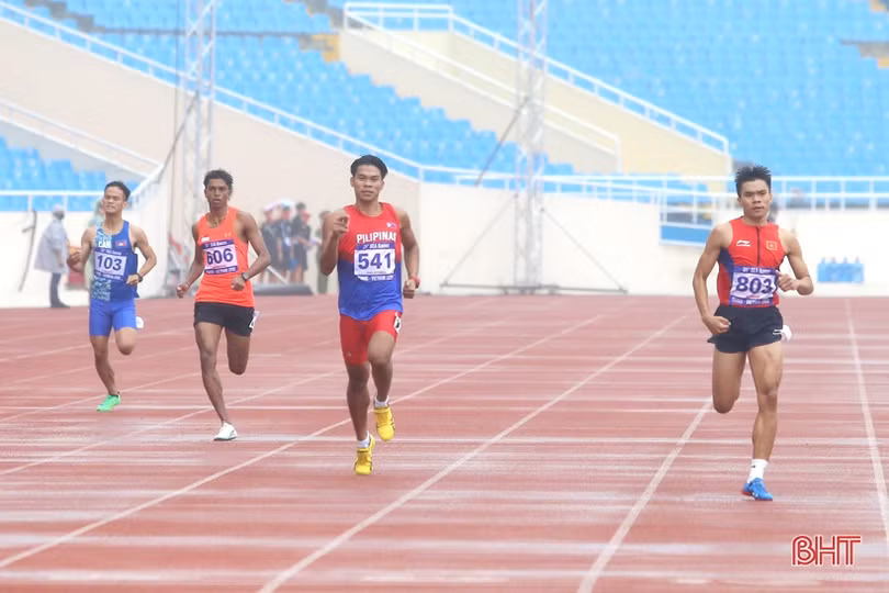 Lê Ngọc Phúc - VĐV Hà Tĩnh vào chung kết điền kinh 400m nam