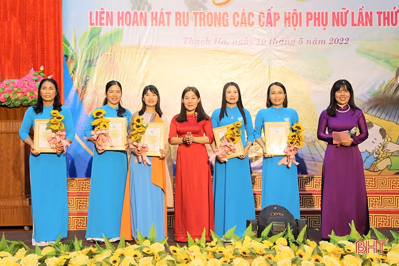 Ấn tượng chung kết Liên hoan Hát ru trong các cấp hội phụ nữ Thạch Hà
