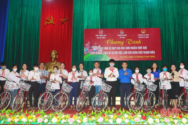 Sôi nổi các hoạt động chào mừng 81 năm ngày thành lập Đội 