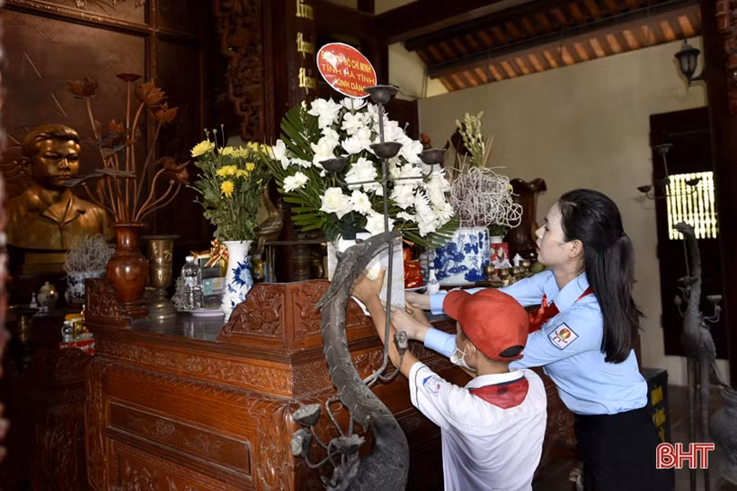 Tỉnh đoàn Hà Tĩnh tổ chức chương trình “81 mùa hoa Đội ta lớn lên cùng đất nước”