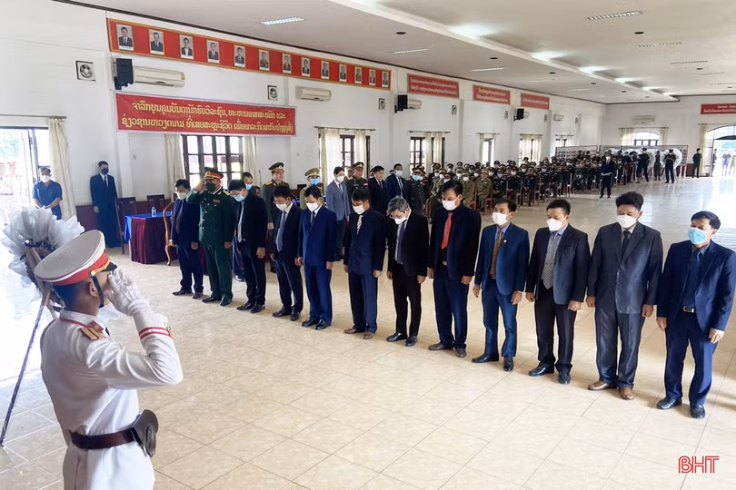 Hà Tĩnh nhận bàn giao hài cốt liệt sỹ hy sinh tại Thủ đô Viêng Chăn