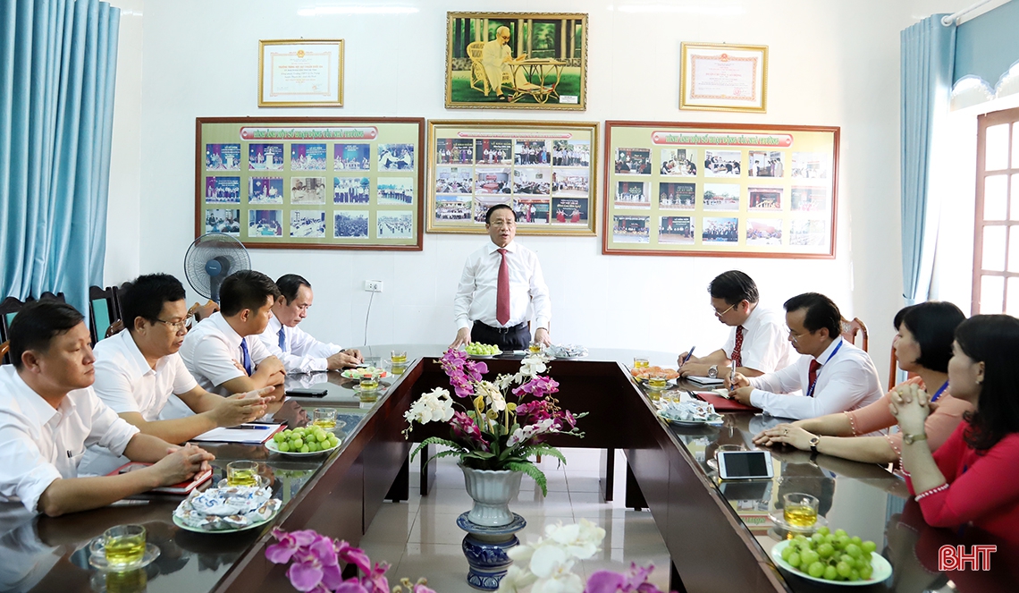 Bí thư Tỉnh ủy Lê Đình Sơn: Phát huy truyền thống học tập của ngôi trường mang tên anh hùng Lý Tự Trọng