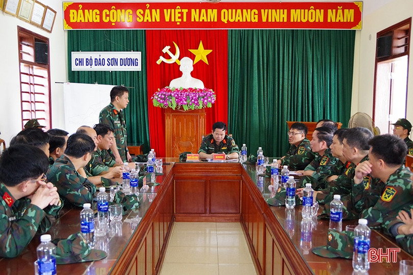 Kiểm tra công tác sẵn sàng chiến đấu tại đảo Sơn Dương